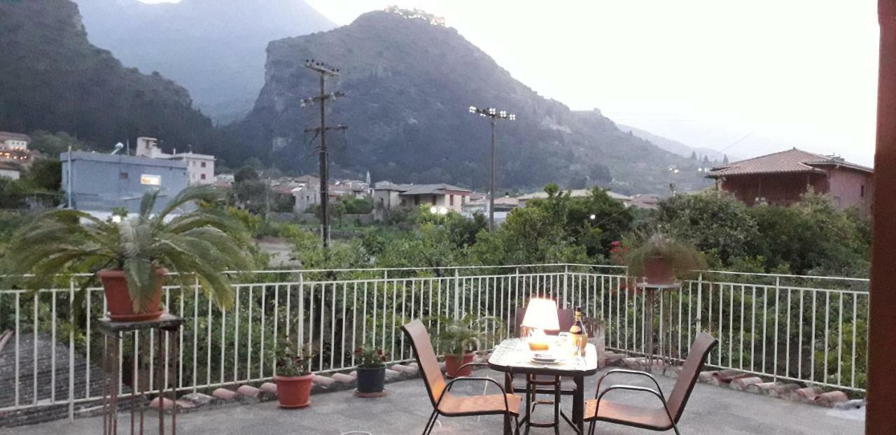 Art Flowers And Culture Mystras Extérieur photo